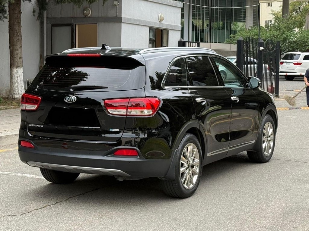 2017 Kia Sorento, 2.0L, 171271km - Image 8