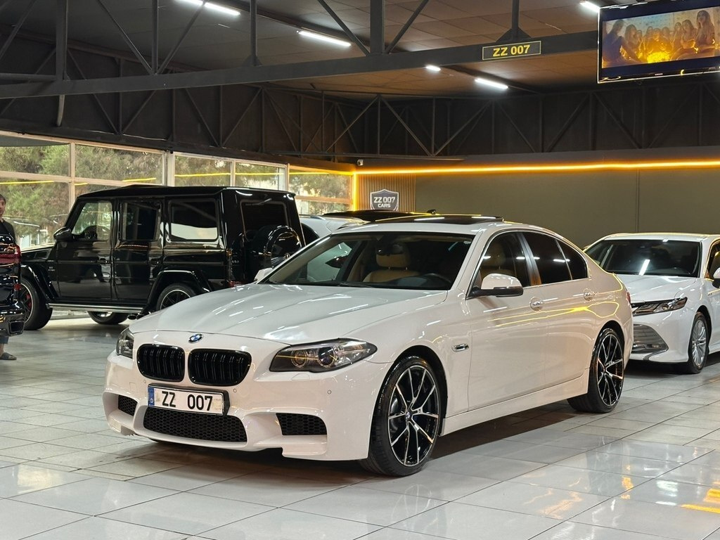 2016 BMW 528, 2.0L, 159600km - Image 1