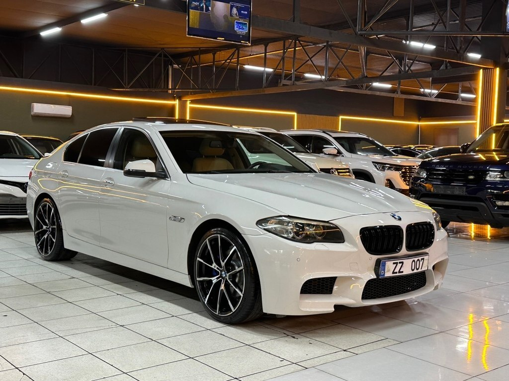 2016 BMW 528, 2.0L, 159600km - Image 3