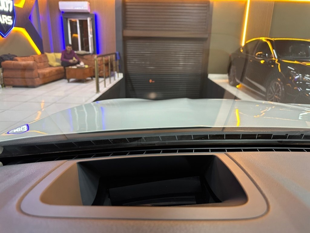 2016 BMW 528, 2.0L, 159600km - Image 22