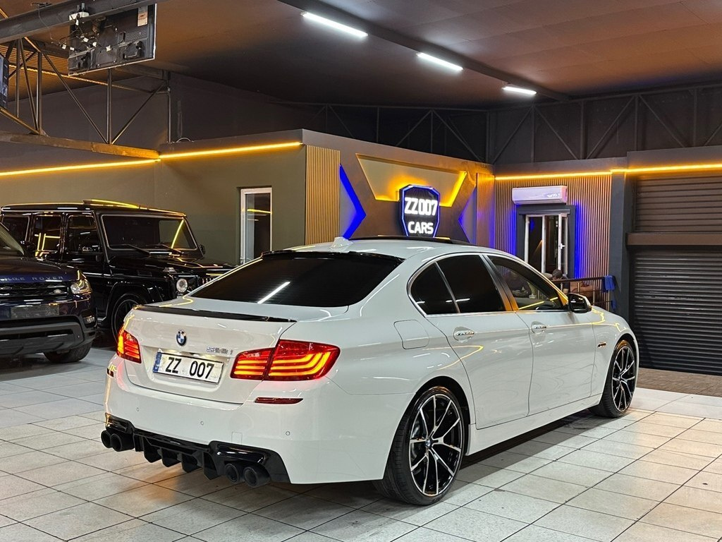 2016 BMW 528, 2.0L, 159600km - Image 8
