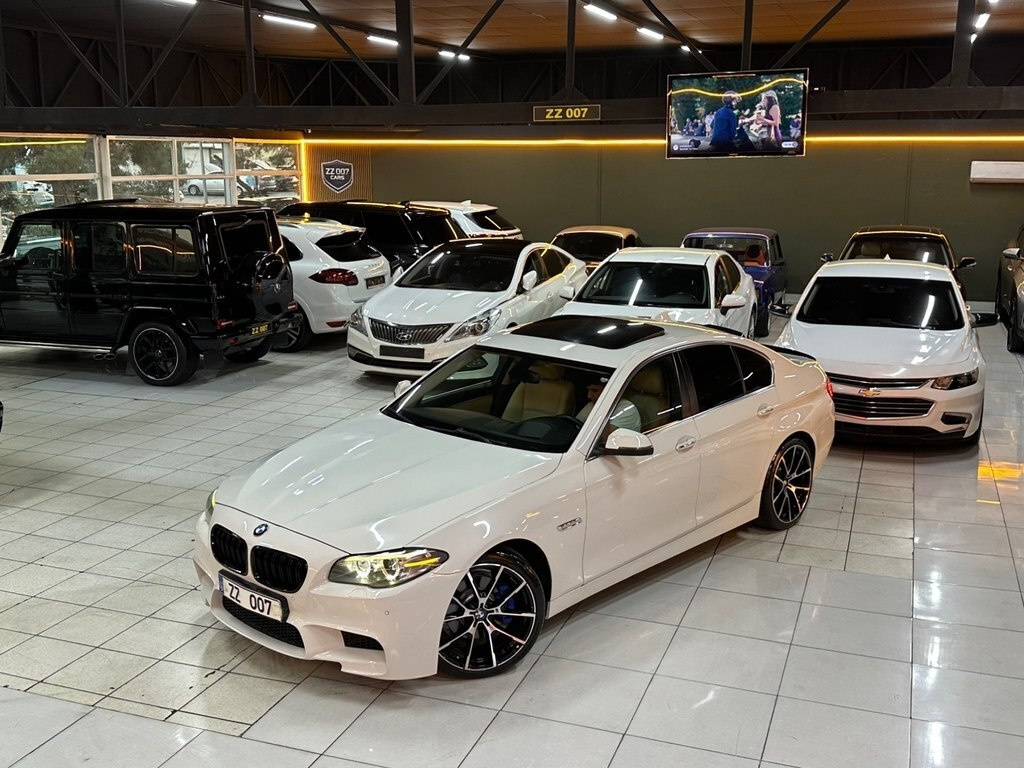 2016 BMW 528, 2.0L, 159600km - Image 10