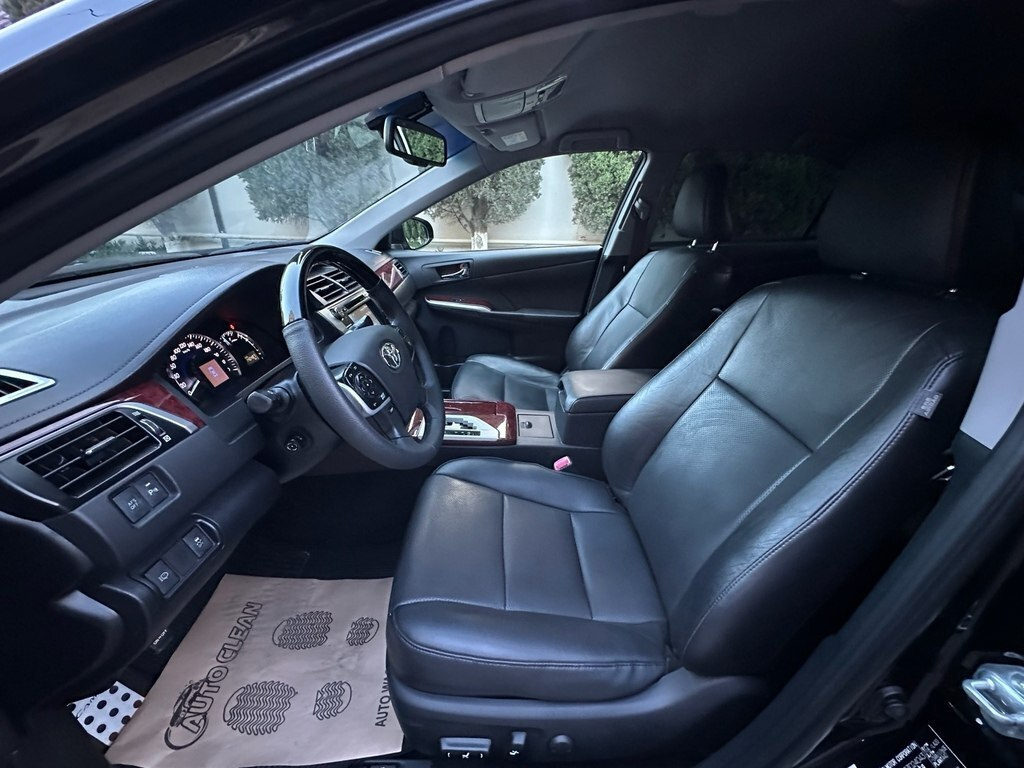2014 Toyota Camry, 2.5L, 140000km - Image 21