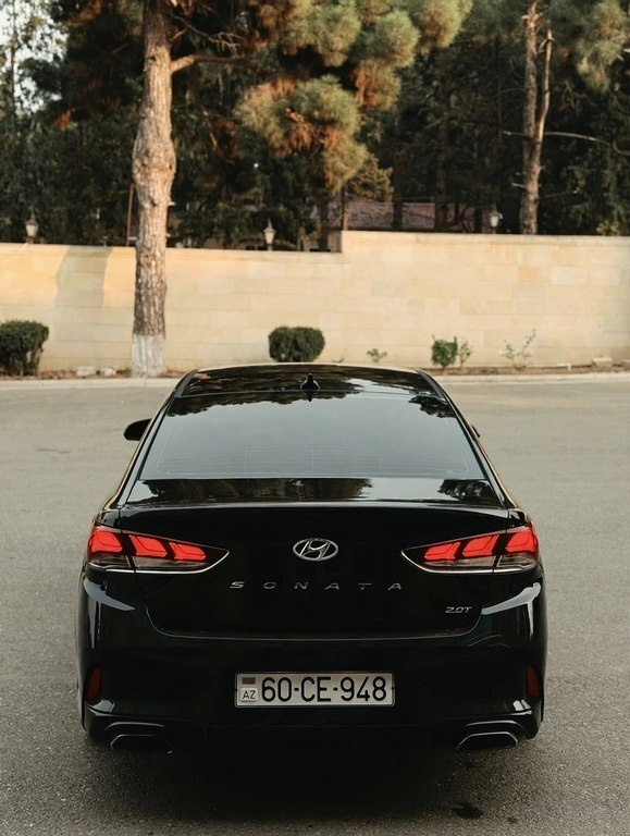 2017 Hyundai Sonata, 2.0L, 176000km - Image 3