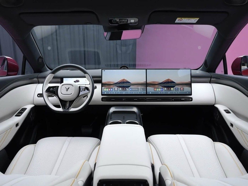 2026 Voyah Passion S, 0.0L, 0km - Image 6