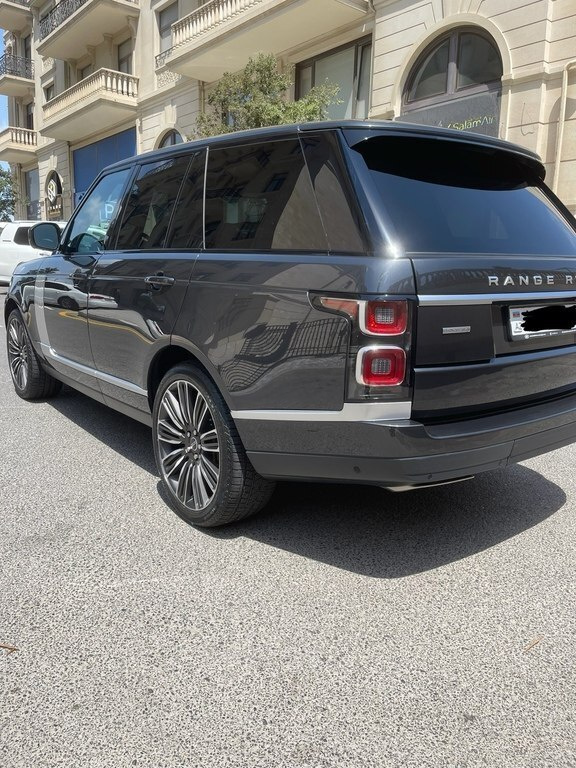 2018 Land Rover Range Rover, 3.0L, 83000km - Image 7