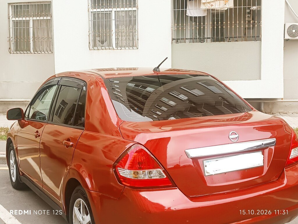 2011 Nissan Versa, 1.8L, 198000km - Image 4
