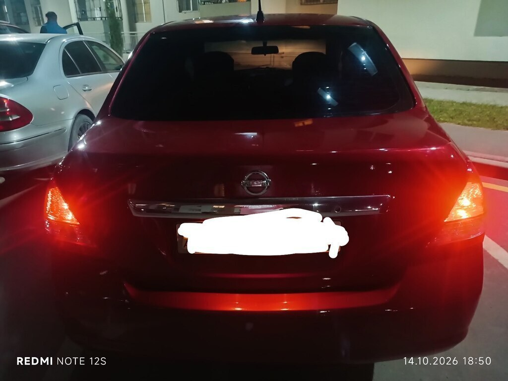 2011 Nissan Versa, 1.8L, 198000km - Image 7