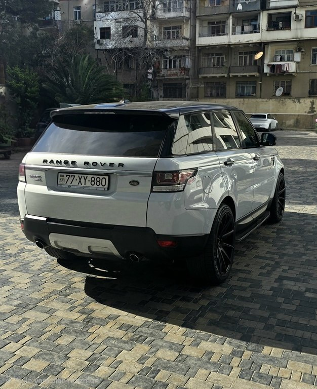 2015 Land Rover RR Sport, 3.0L, 191000km - Image 4