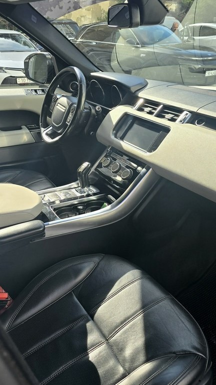 2015 Land Rover RR Sport, 3.0L, 191000km - Image 10