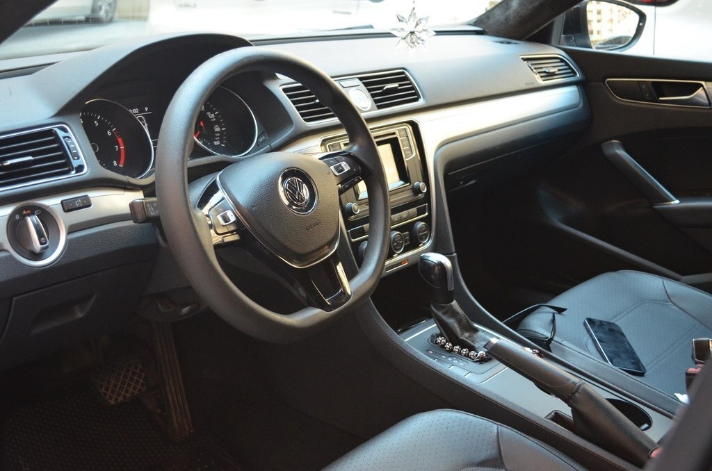 2016 Volkswagen Passat, 1.8L, 138360km - Image 6