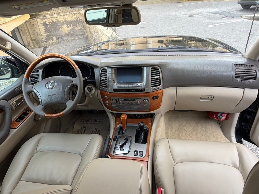 2006 Lexus LX 470, 4.7L, 268000km - Image 17