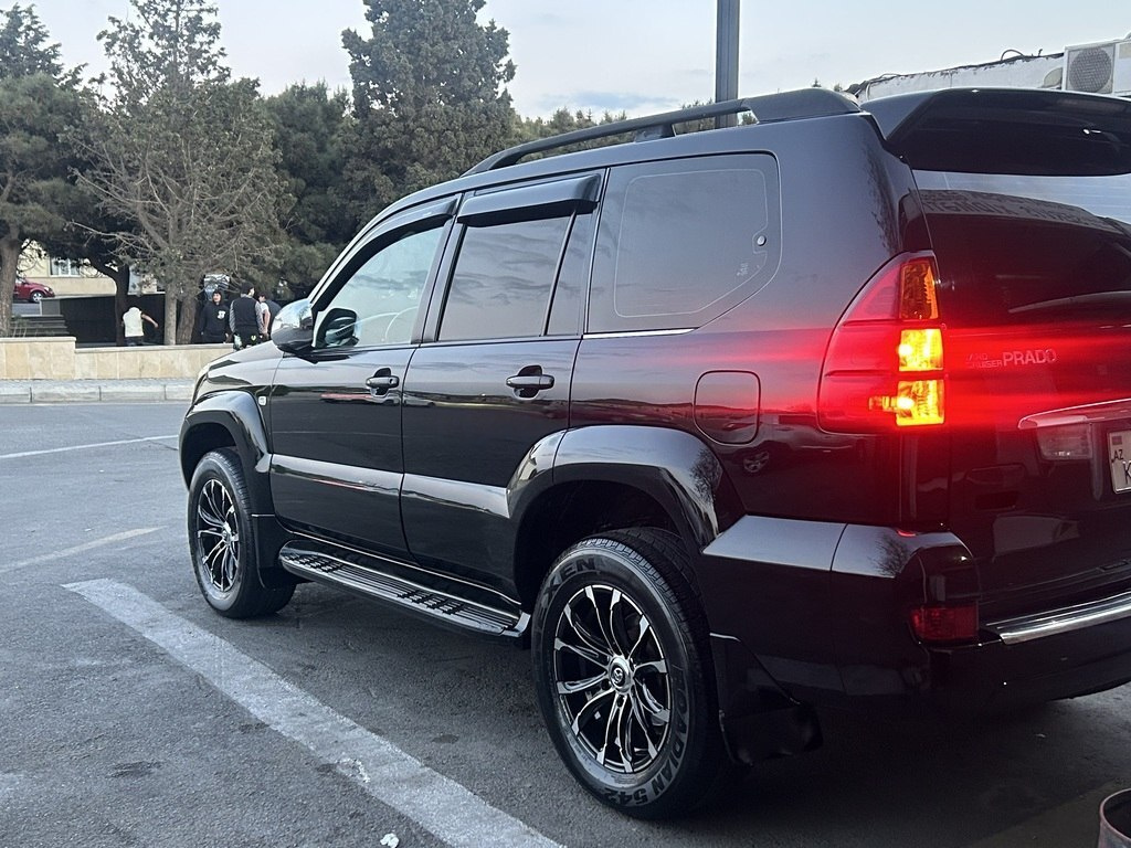 2006 Toyota Land Cruiser Prado, 2.7L, 283507km - Image 8