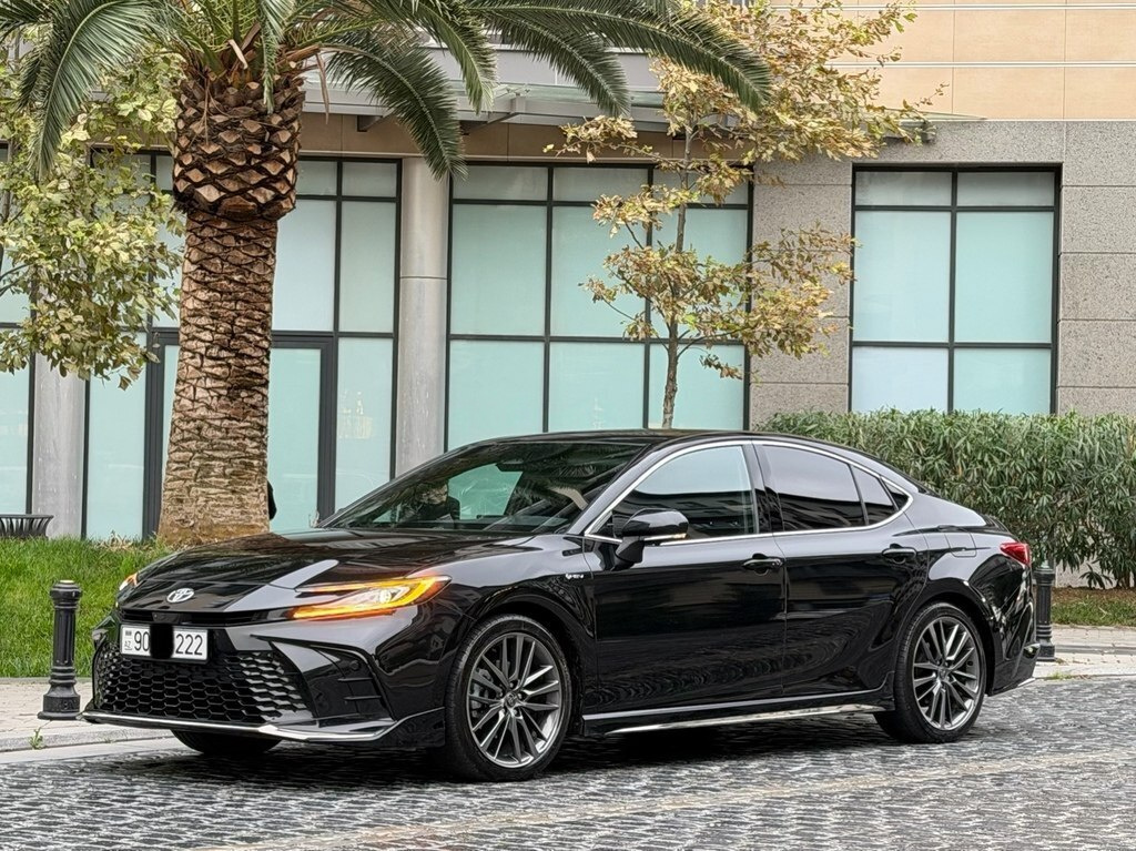 2025 Toyota Camry, 2.0L, 46000km - Image 15