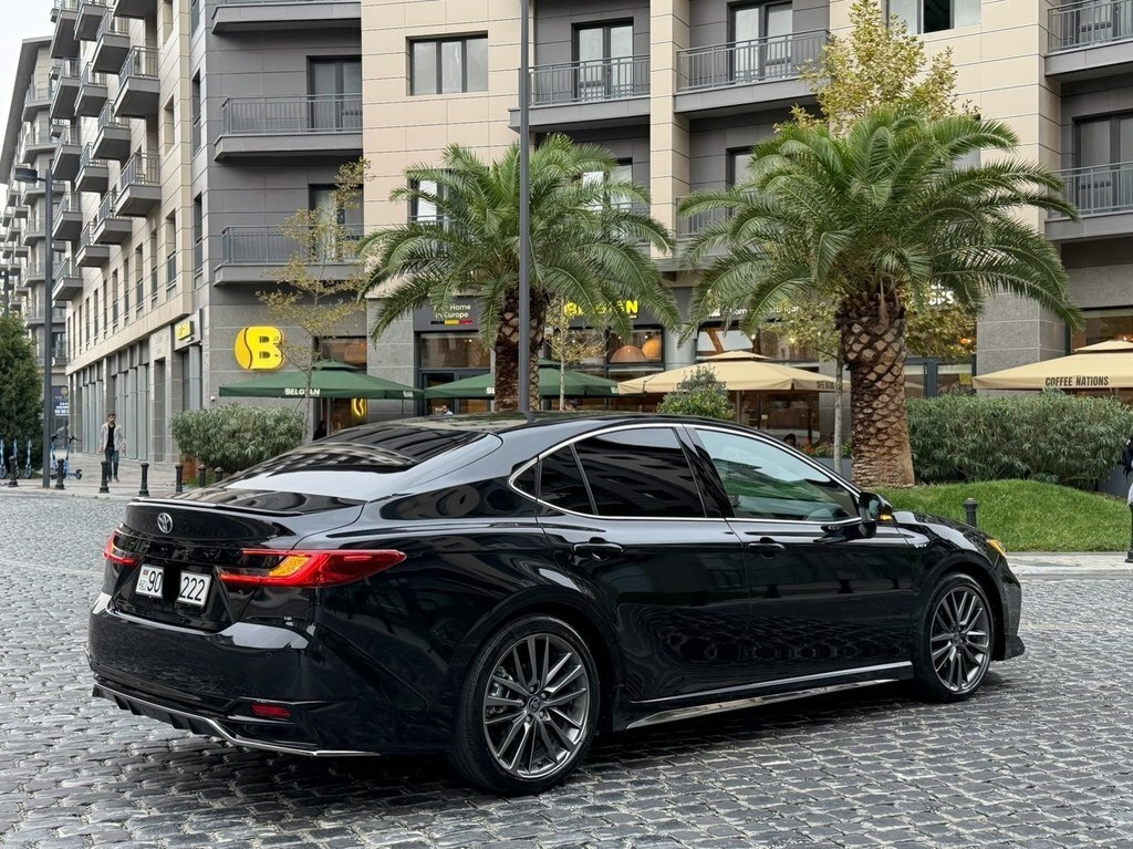 2025 Toyota Camry, 2.0L, 46000km - Image 9