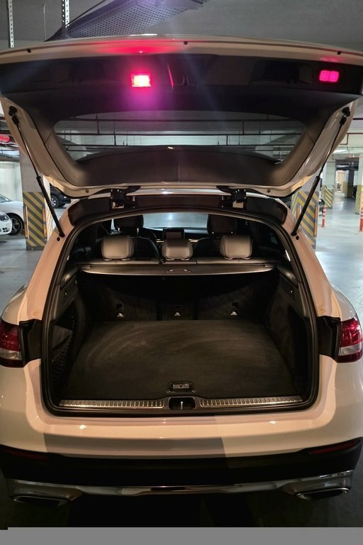2018 Mercedes GLC 300, 2.0L, 144000km - Image 12