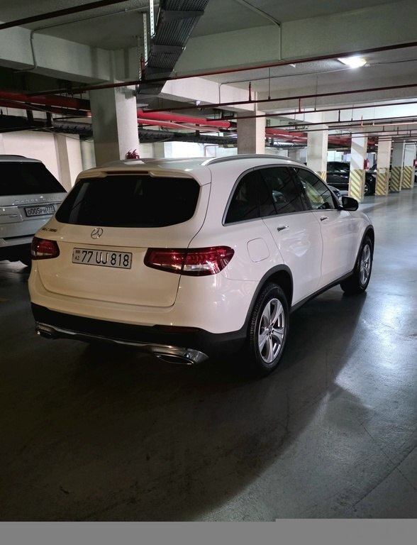 2018 Mercedes GLC 300, 2.0L, 144000km - Image 5