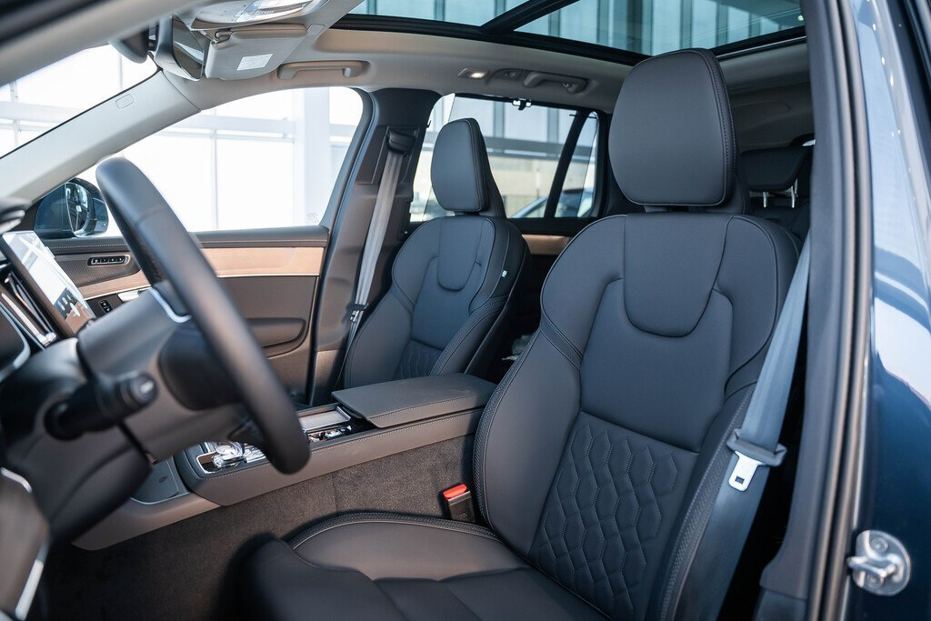2026 Volvo XC90, 2.0L, 0km - Image 14