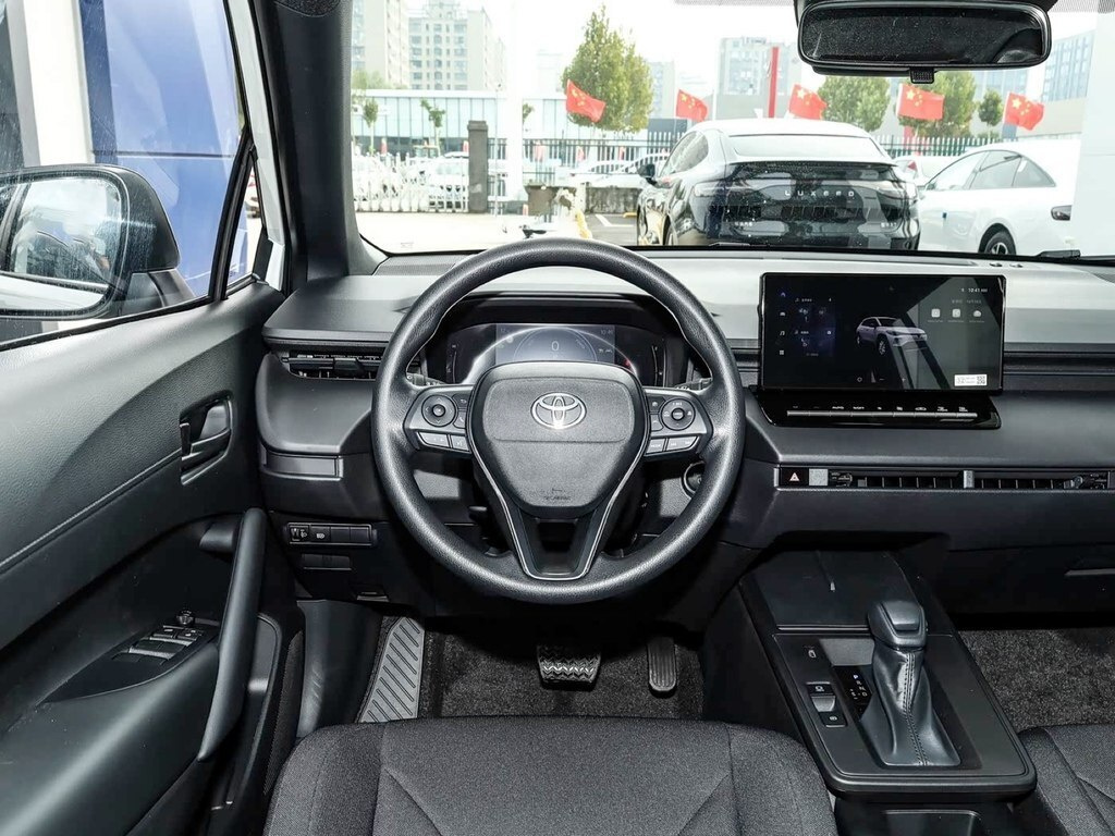 2026 Toyota Corolla Cross, 2.0L, 0km - Image 10