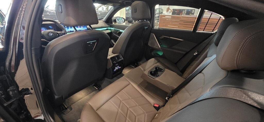 2024 BMW i5, 0.0L, 0km - Image 12