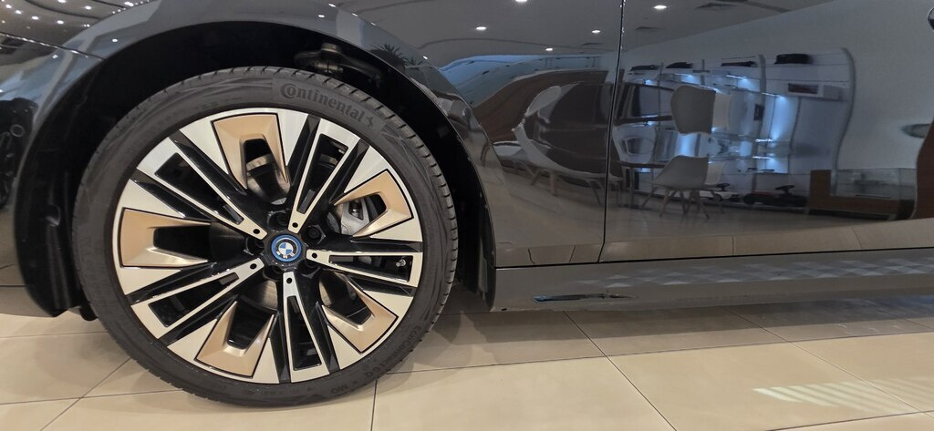 2024 BMW i5, 0.0L, 0km - Image 19