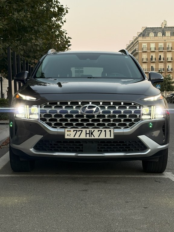 2022 Hyundai Santa Fe, 1.6L, 123115km - Image 1