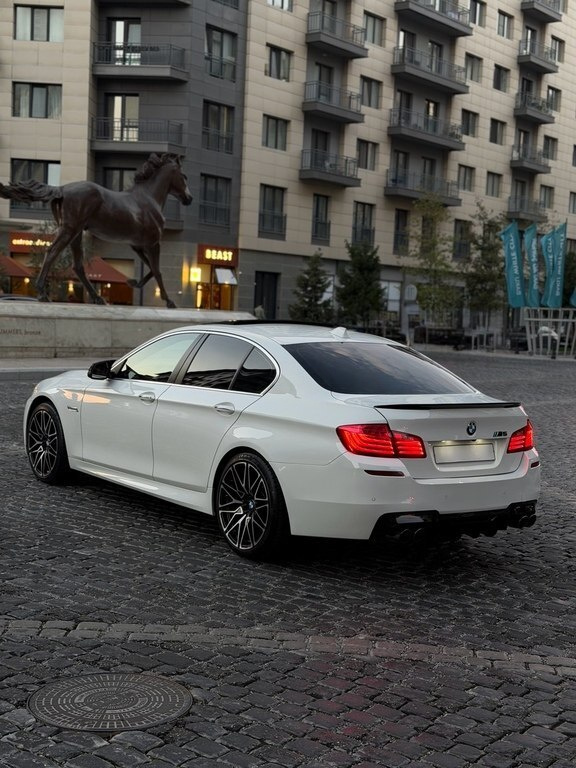 2016 BMW 528, 2.0L, 130000km - Image 10