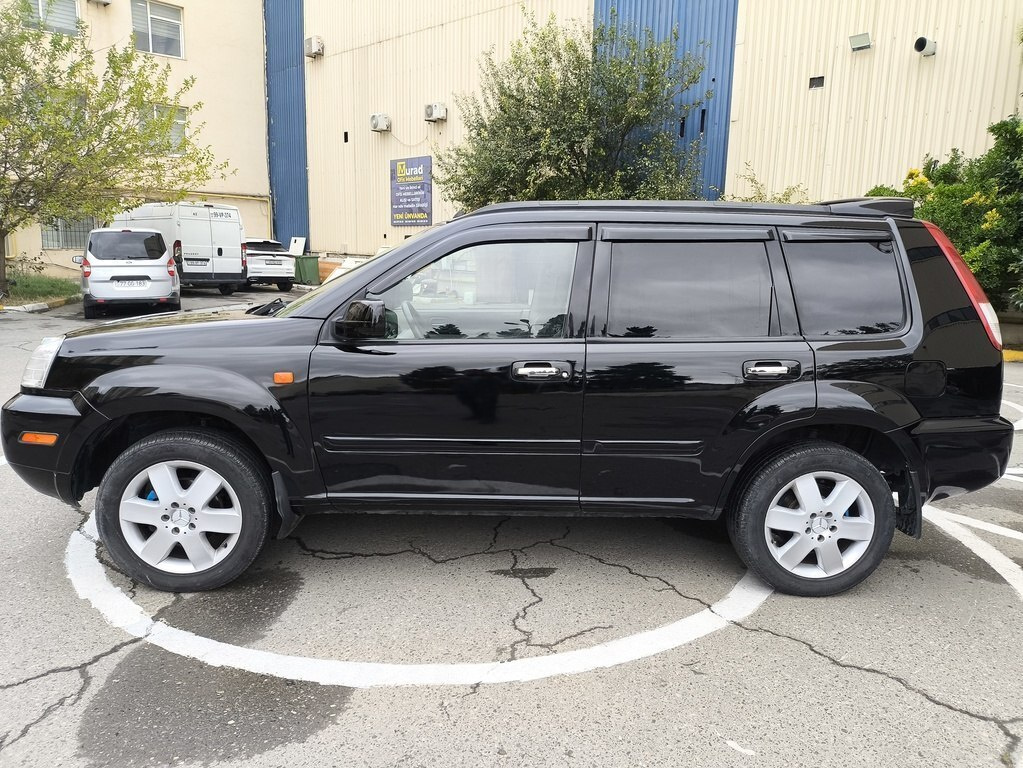 2001 Nissan X-Trail, 2.0L, 250000km - Image 9