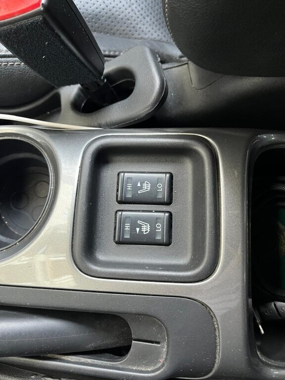 2015 Nissan Juke, 1.6L, 89500km - Image 10