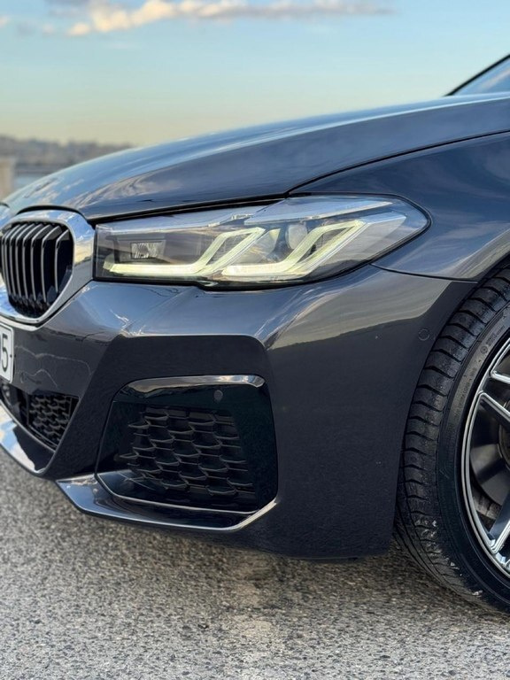 2022 BMW 523d, 2.0L, 109000km - Image 3