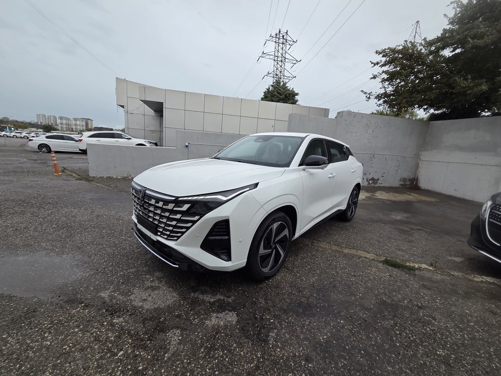 2025 Changan Uni-Z, 1.5L, 0km - Image 3