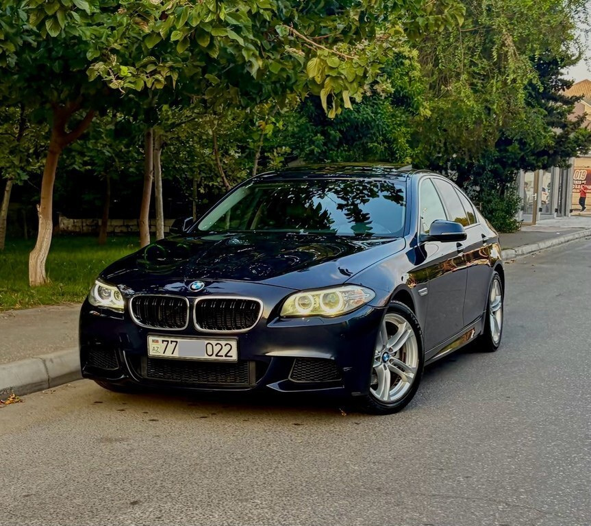 2014 BMW 528, 2.0L, 220000km - Image 1