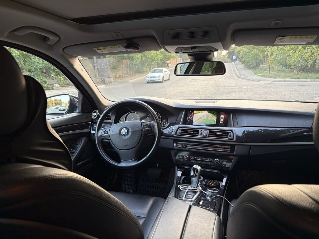 2014 BMW 528, 2.0L, 220000km - Image 11