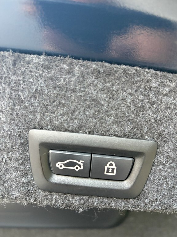 2014 BMW 528, 2.0L, 220000km - Image 15