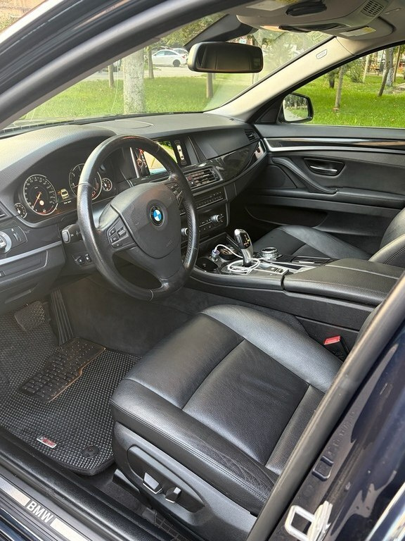 2014 BMW 528, 2.0L, 220000km - Image 5