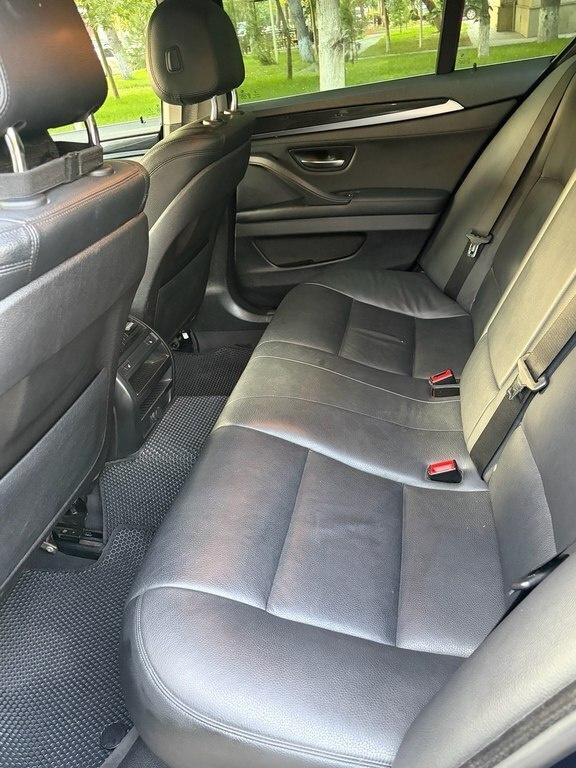2014 BMW 528, 2.0L, 220000km - Image 6