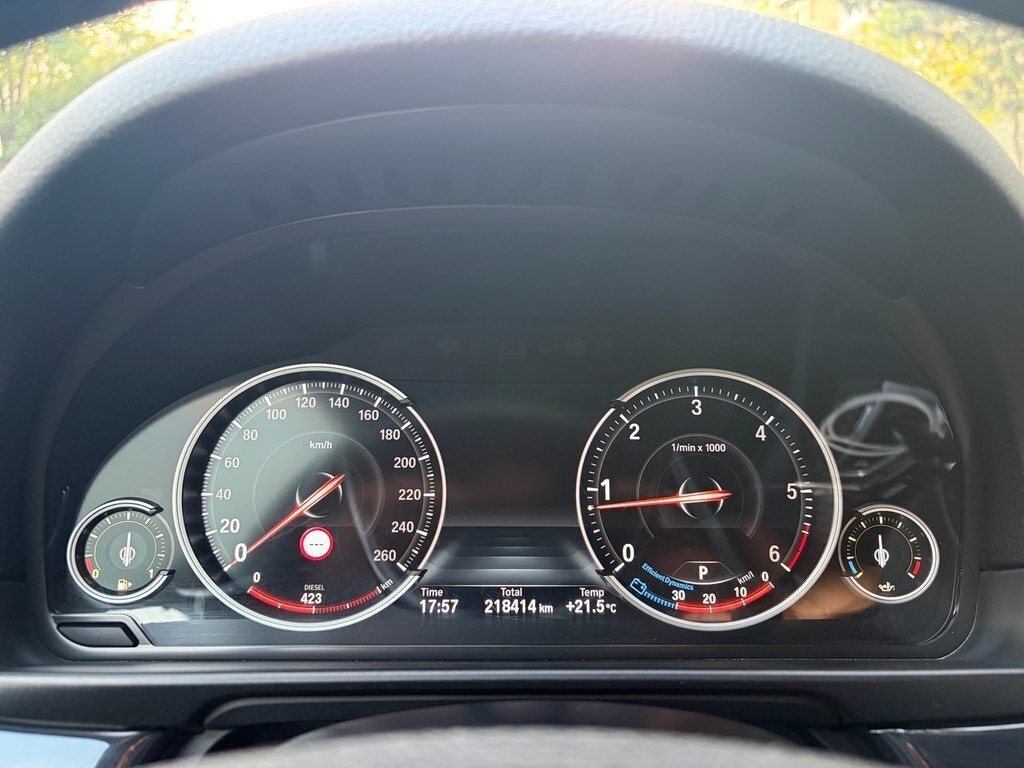 2014 BMW 528, 2.0L, 220000km - Image 10
