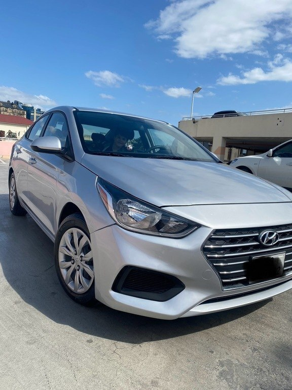 2018 Hyundai Accent, 1.6L, 76000km - Image 2