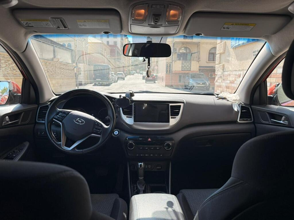2015 Hyundai Tucson, 1.6L, 90000km - Image 3