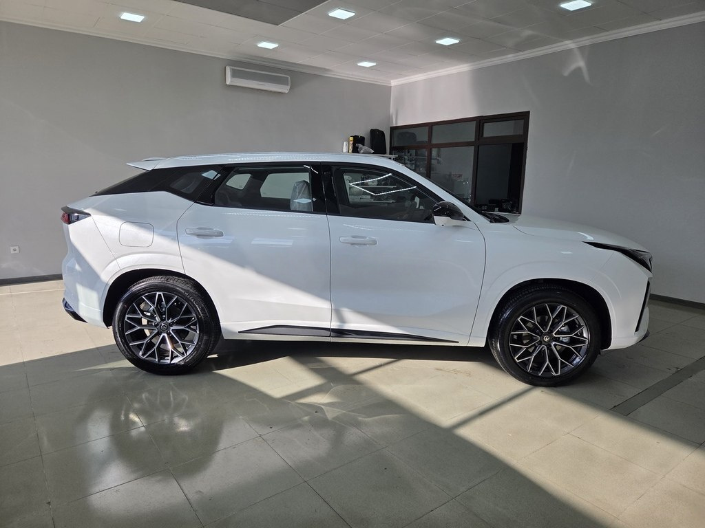 2025 Changan Uni-Z, 1.5L, 0km - Image 2