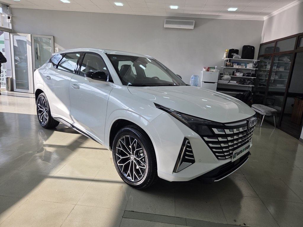 2025 Changan Uni-Z, 1.5L, 0km - Image 4