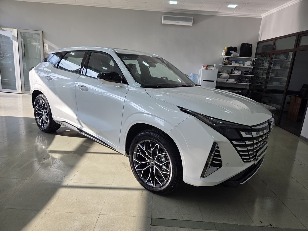 2025 Changan Uni-Z, 1.5L, 0km - Image 5