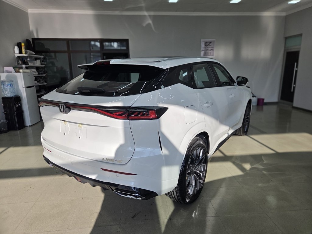 2025 Changan Uni-Z, 1.5L, 0km - Image 10