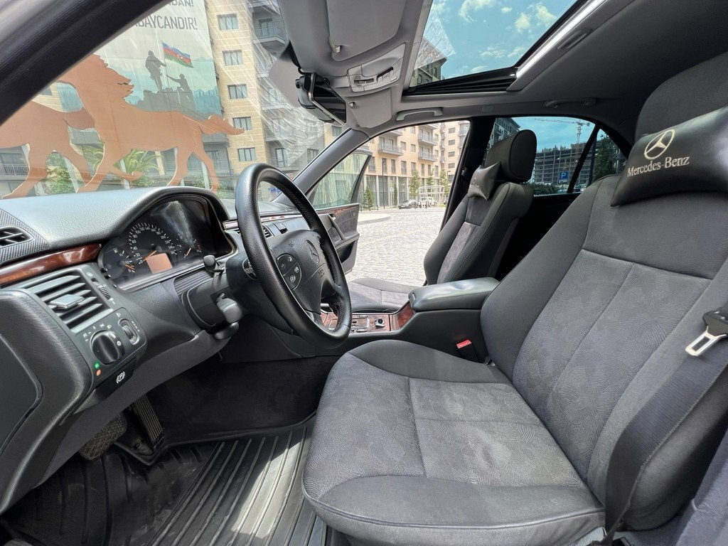 2000 Mercedes E 220, 2.2L, 304861km - Image 8