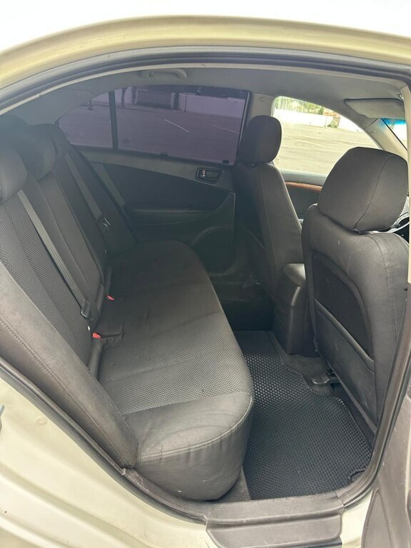 2008 Hyundai Sonata, 2.0L, 268000km - Image 7