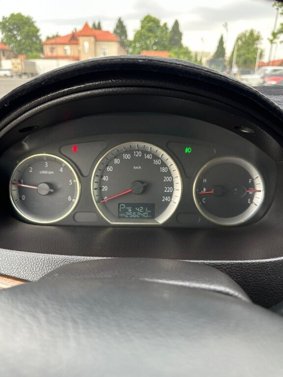 2008 Hyundai Sonata, 2.0L, 268000km - Image 8