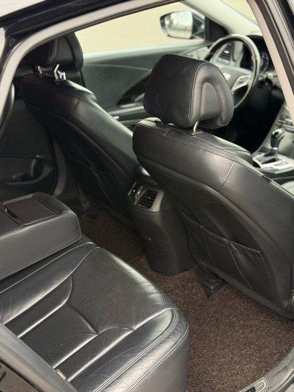 2015 Hyundai Grandeur, 2.2L, 224000km - Image 14