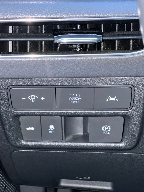 2023 Hyundai Sonata, 2.0L, 59199km - Image 12