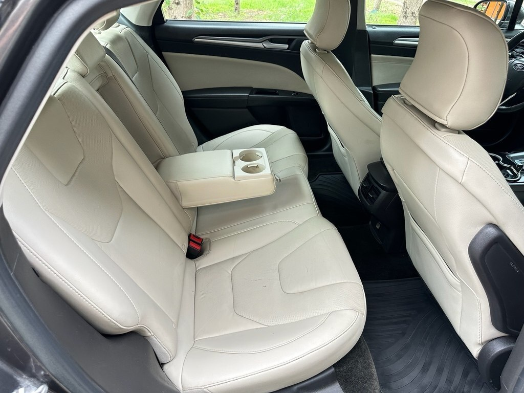 2016 Ford Fusion (North America), 2.0L, 126000km - Image 13