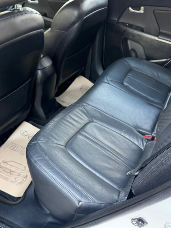 2012 Kia Sportage, 2.4L, 167000km - Image 16